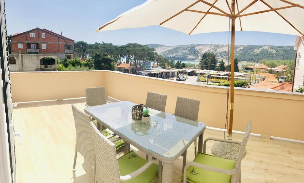 Apartmani Tomi Lopar Bagian luar foto