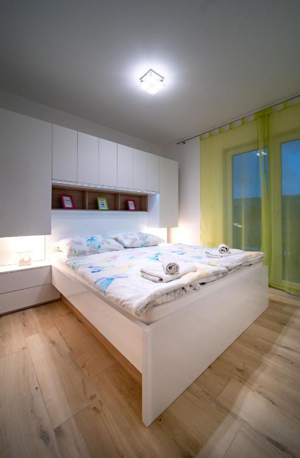 Apartmani Tomi Lopar Bagian luar foto