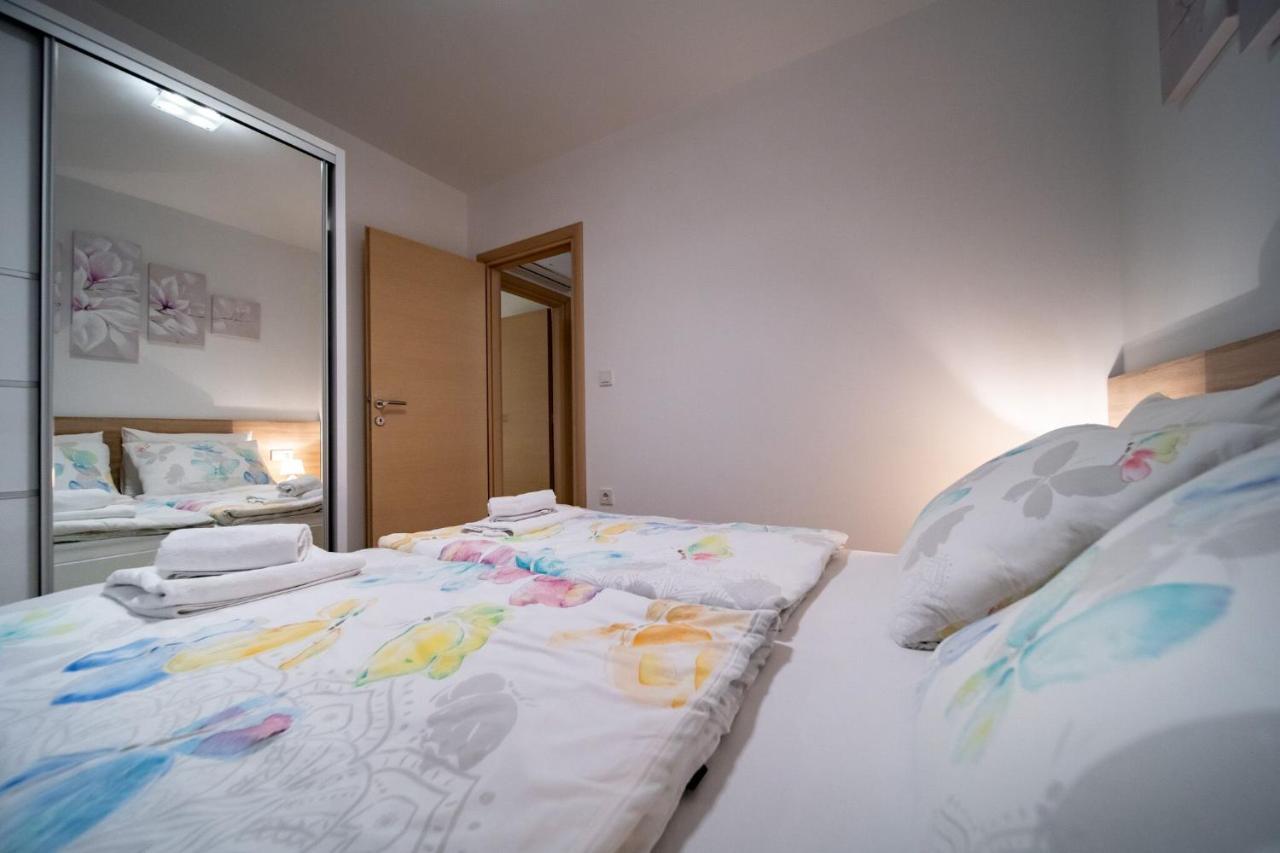 Apartmani Tomi Lopar Bagian luar foto