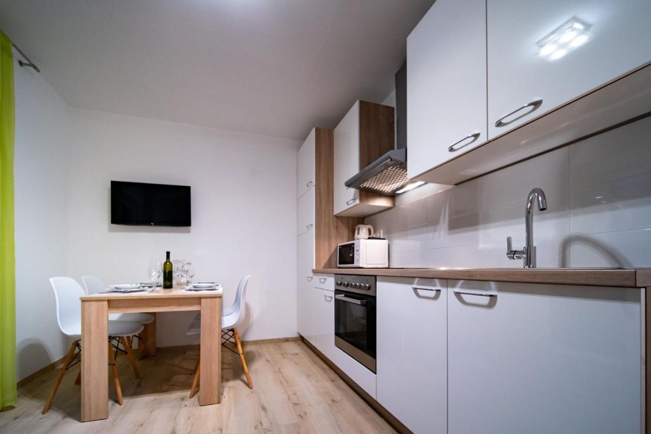 Apartmani Tomi Lopar Bagian luar foto