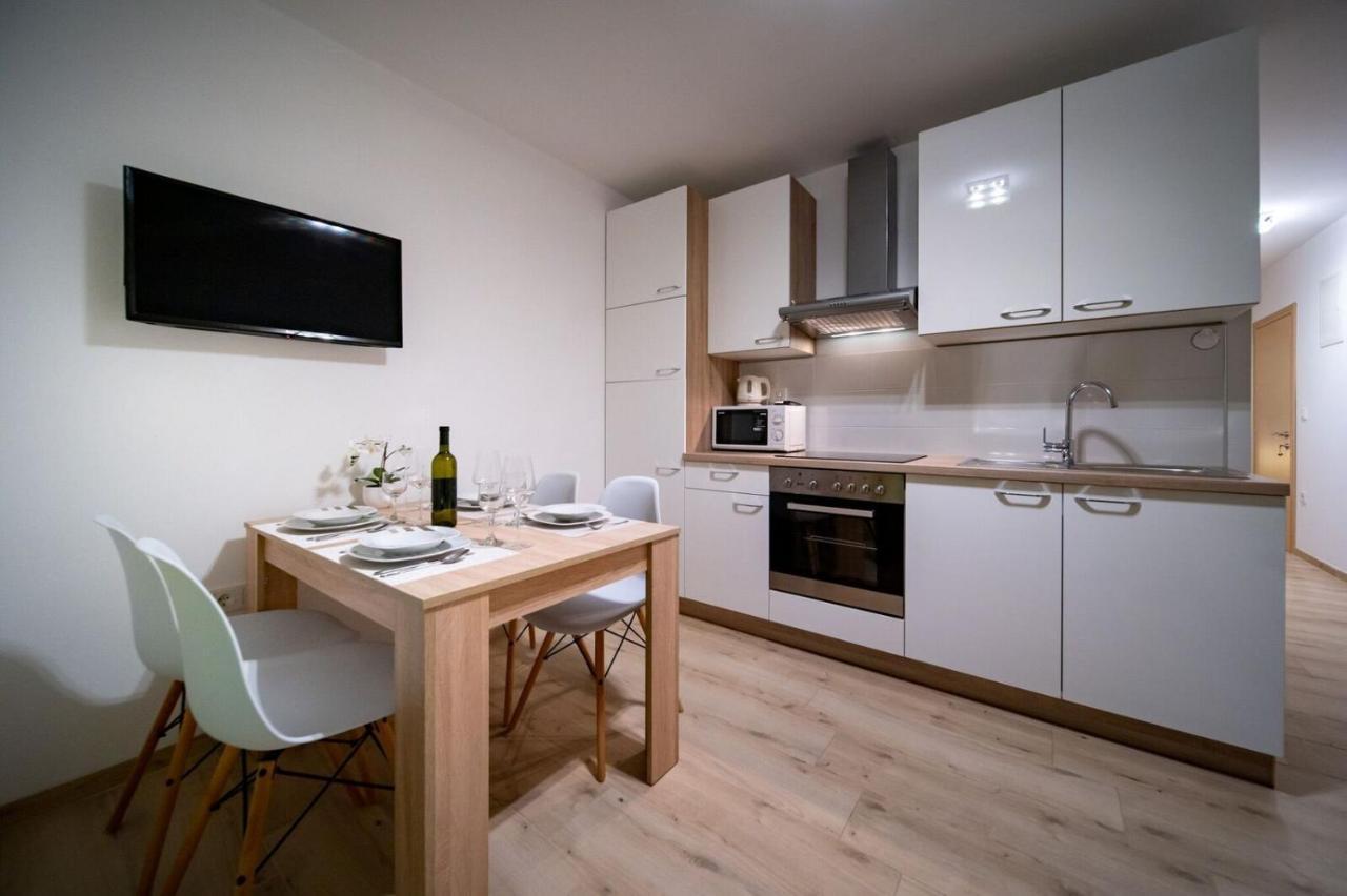 Apartmani Tomi Lopar Bagian luar foto