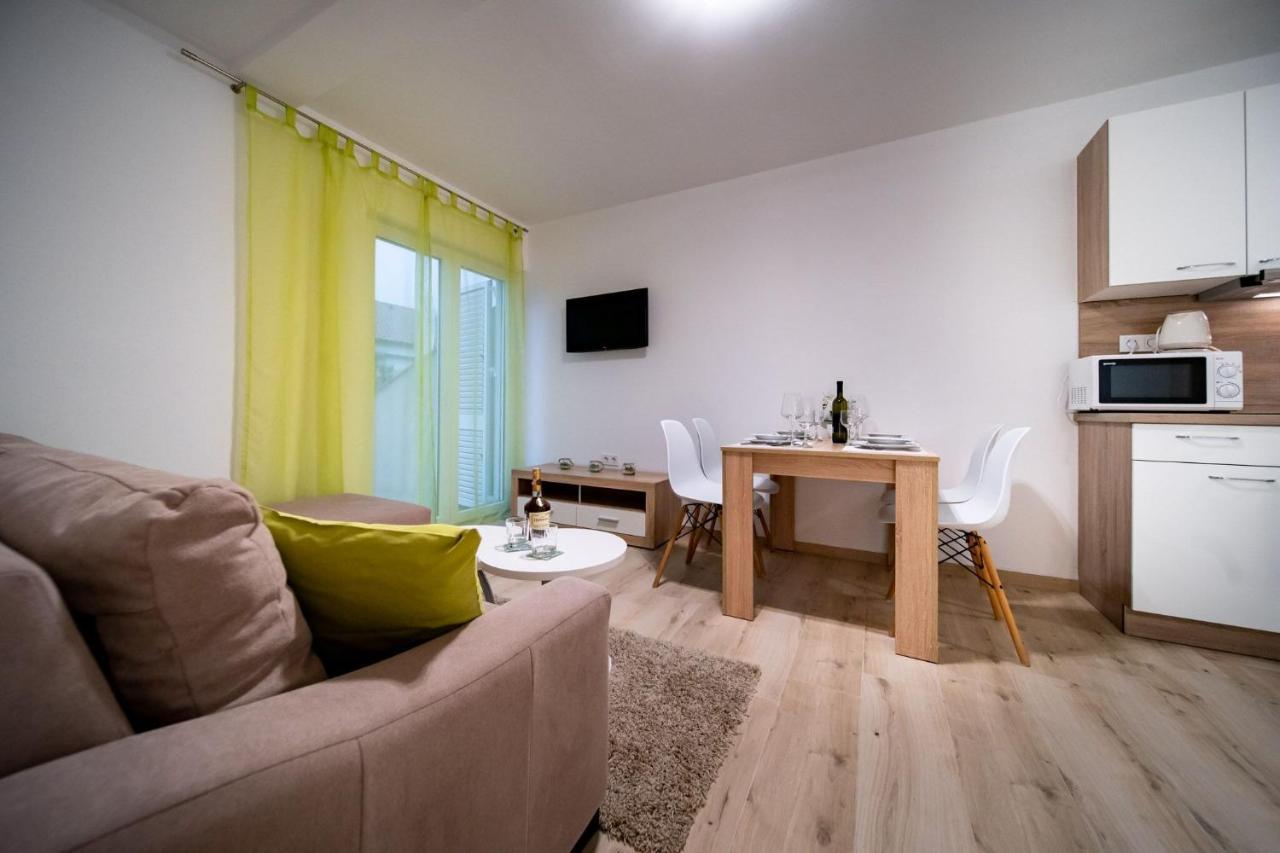 Apartmani Tomi Lopar Bagian luar foto