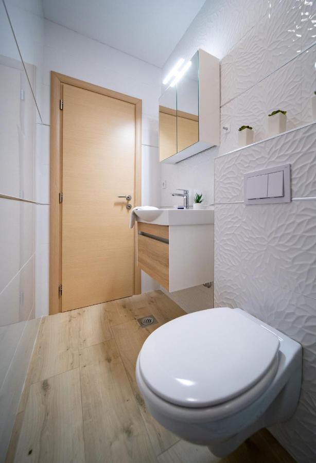 Apartmani Tomi Lopar Bagian luar foto