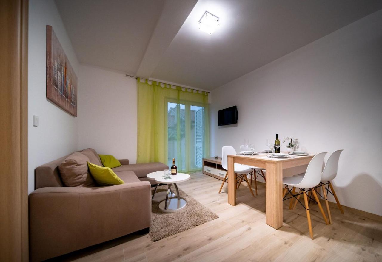 Apartmani Tomi Lopar Bagian luar foto