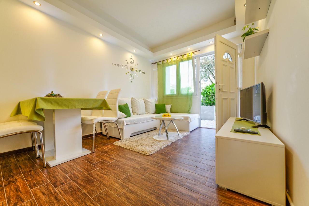 Apartmani Tomi Lopar Bagian luar foto