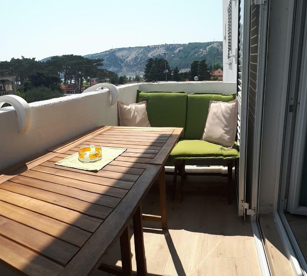 Apartmani Tomi Lopar Bagian luar foto